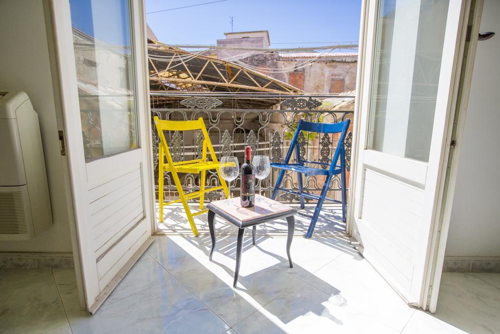 Domus Osterio Magno Apartment Cefalu Exterior photo